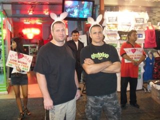 joe_chris_walking_street2